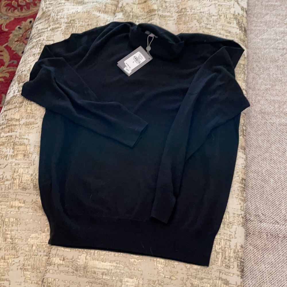 Men’s sweater